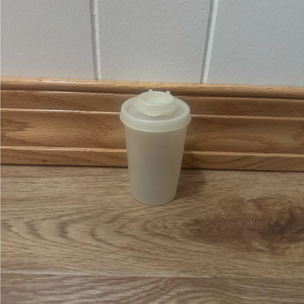 Vintage Tupperware Salt & Pepper Shaker Container Flip Top Lid Made in USA